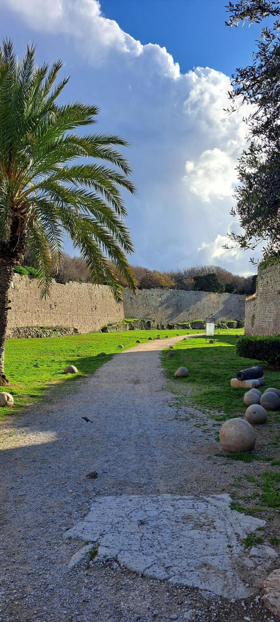 The Retreat In The Heart Of Old Town Rhodes Villa Rhodes City Exterior foto